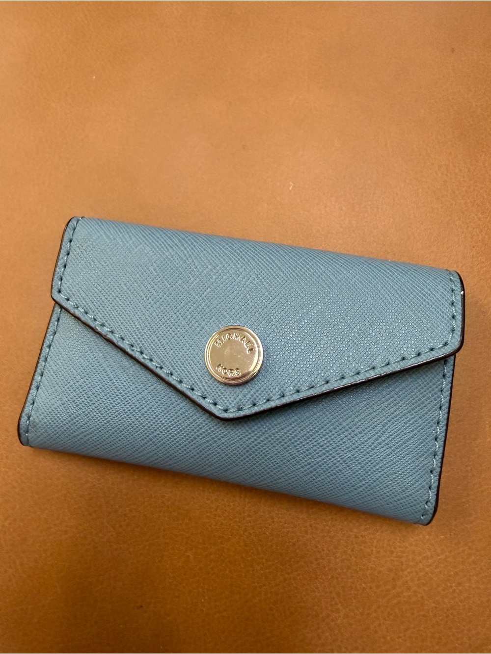 NWOT. Michael Kors Dusty Blue Saffiano Leather Snap Key Holder, OS